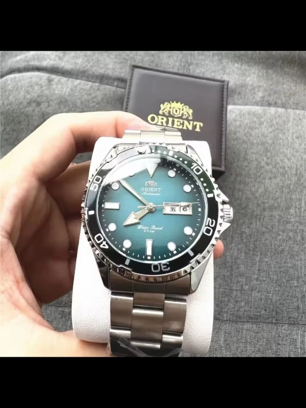 New Men's Orient Automatic Diver Watch - Green/Blue Dial - Picture 3 of 6